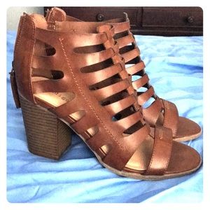 Brown gladiator sandal size 8M